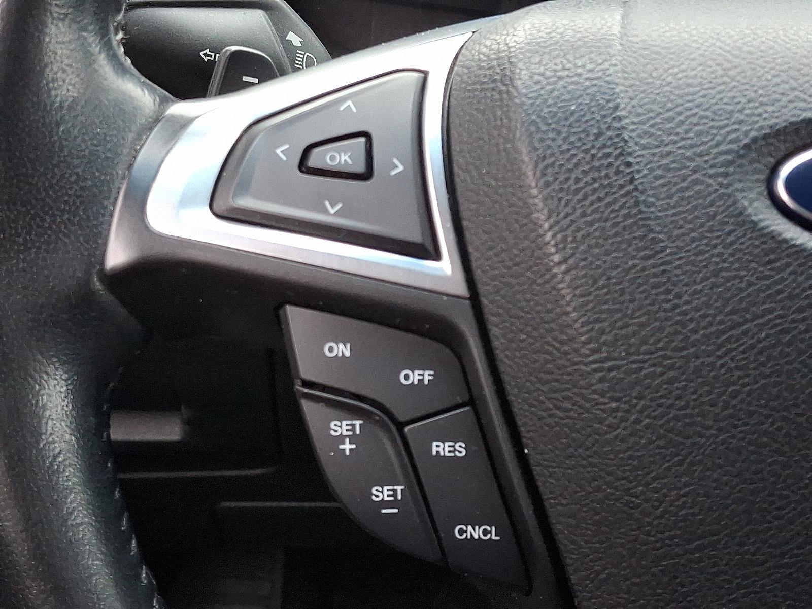 Used 2016 Ford Edge SEL w/ Equipment Group 201A image 24