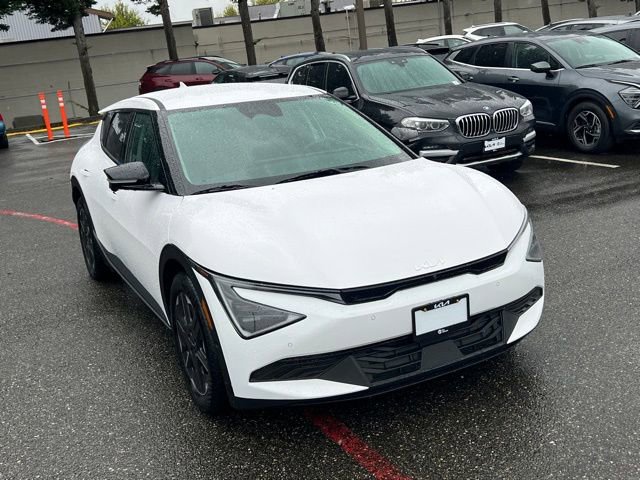Certified 2025 Kia EV6 Light w/ Light LR Technology Package image 5