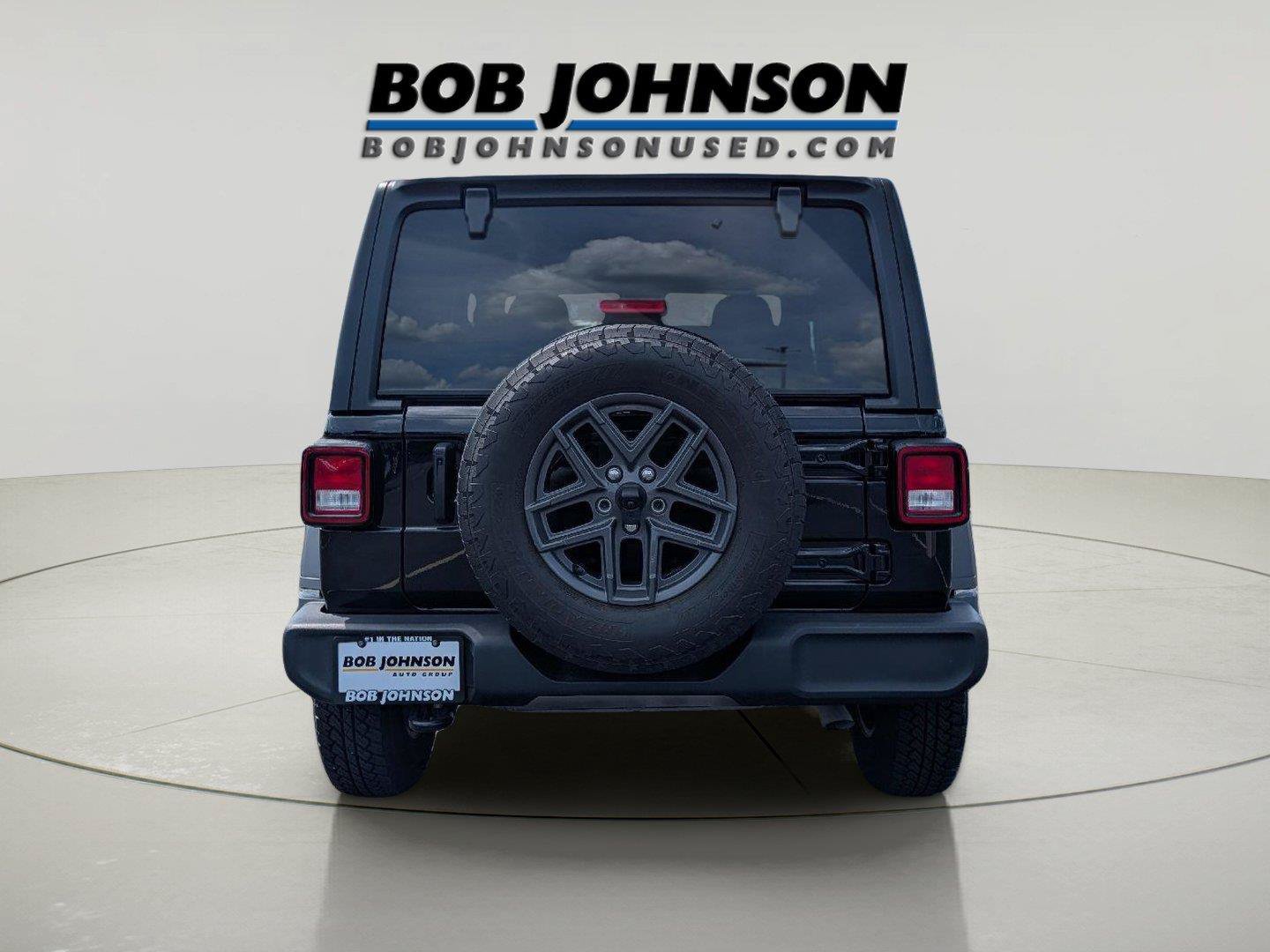 Used 2024 Jeep Wrangler Sport AWD/4WD image 5