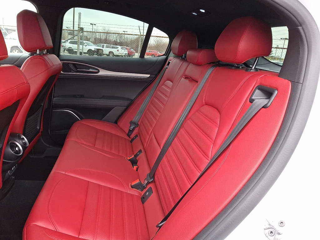 Used 2023 Alfa Romeo Stelvio Veloce image 20