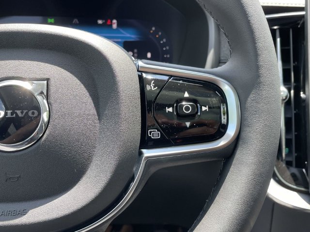 New 2026 Volvo XC90 B6 Plus w/ Protection Package AWD/4WD image 39