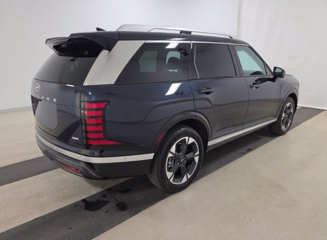 Used 2026 Hyundai Palisade Limited AWD/4WD image 3