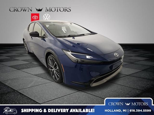 Used 2025 Toyota Prius XLE image 1