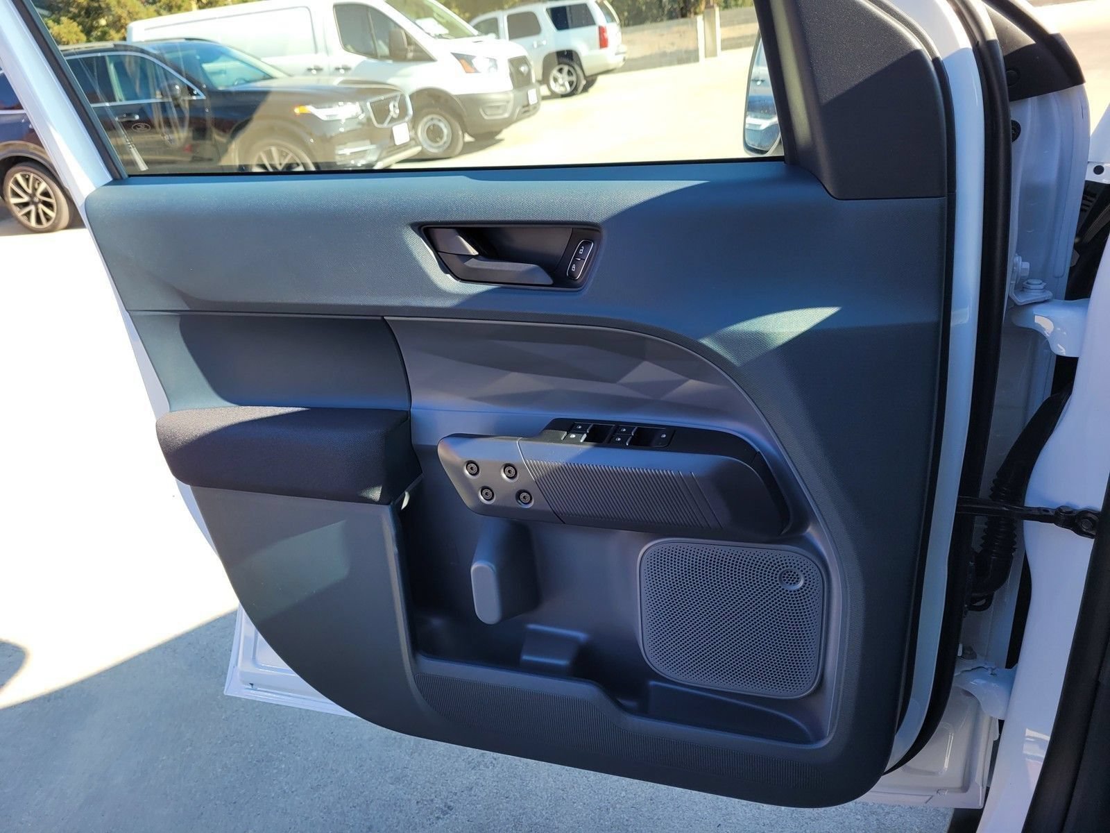 New 2026 Ford Maverick XL AWD/4WD image 13