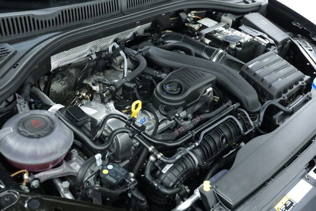 New 2025 Volkswagen Jetta SE image 9