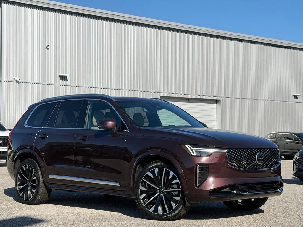Used 2025 Volvo XC90 T8 Ultra w/ Lounge Package