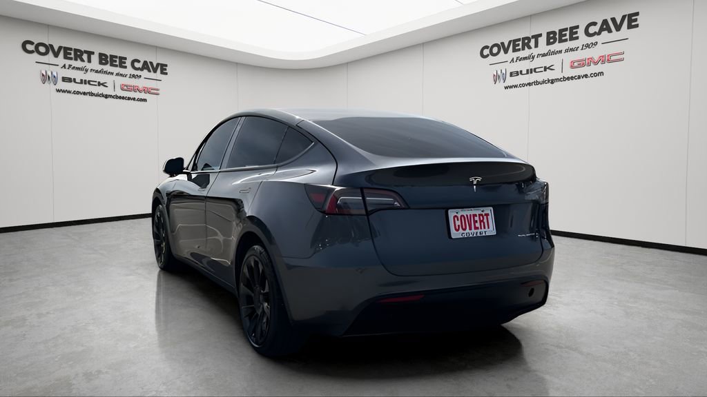 Used 2022 Tesla Model Y Long Range image 7