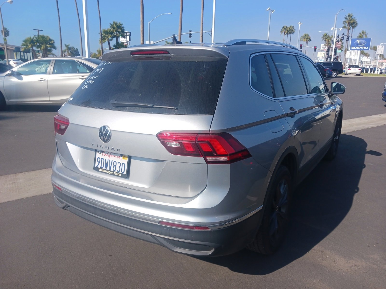 Used 2022 Volkswagen Tiguan SE w/ Panoramic Sunroof Package
