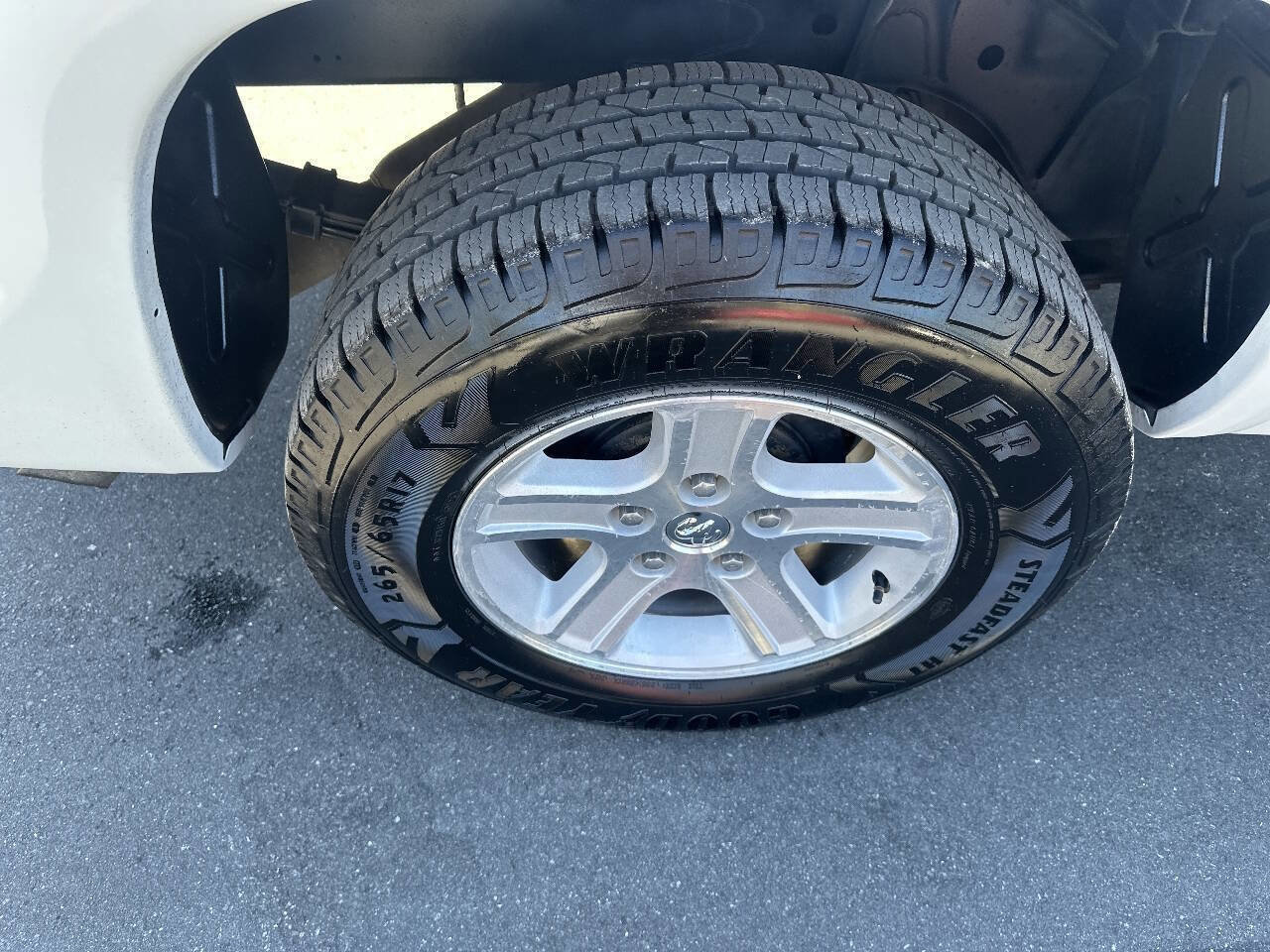 Used 2011 Dodge Dakota Big Horn image 9