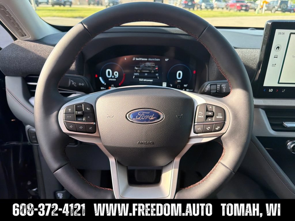 New 2026 Ford Explorer Active w/ Active Comfort Package AWD/4WD image 17
