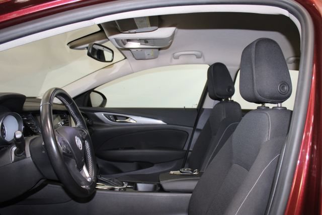 Used 2018 Buick Regal Preferred w/ Sights and Sounds Package AWD/4WD image 8