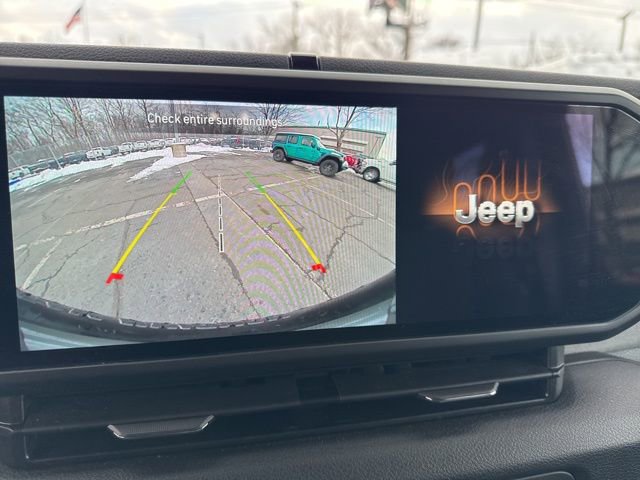 Used 2025 Jeep Wrangler Sport S image 14