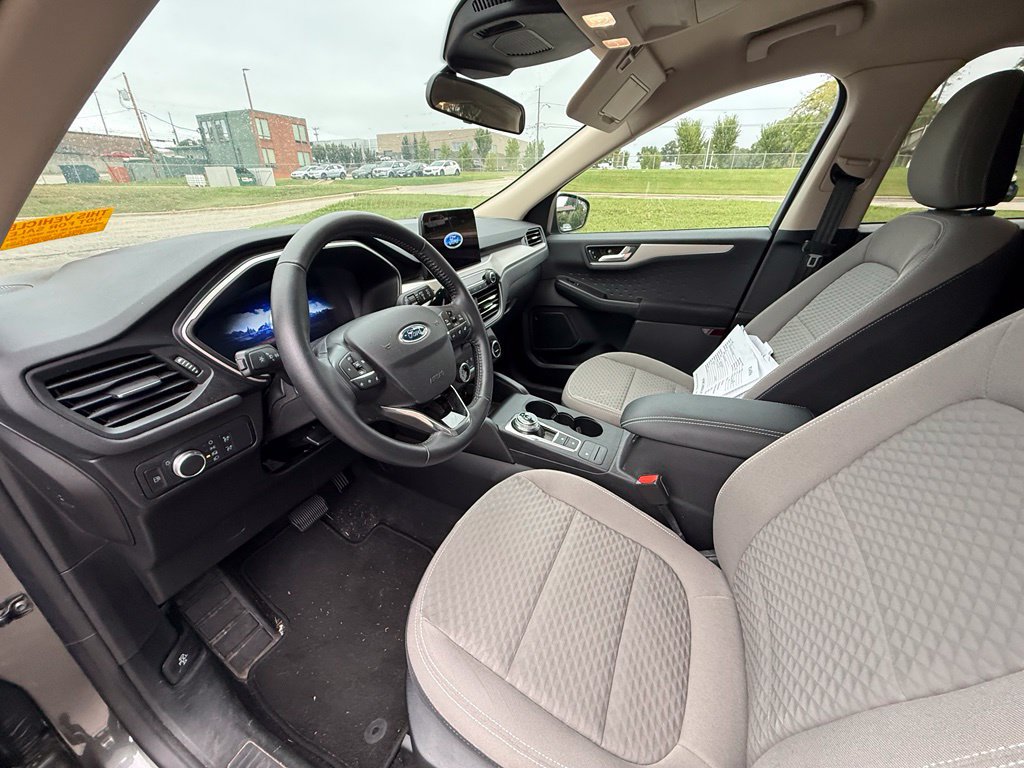 Used 2020 Ford Escape SE Sport FWD image 10