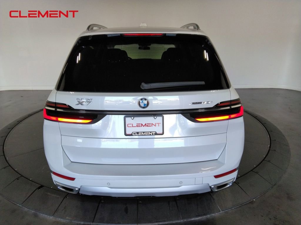 Used 2023 BMW X7 xDrive40i image 6