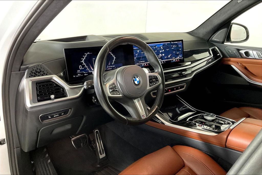 Used 2025 BMW X7 xDrive40i w/ Executive Package AWD/4WD image 14