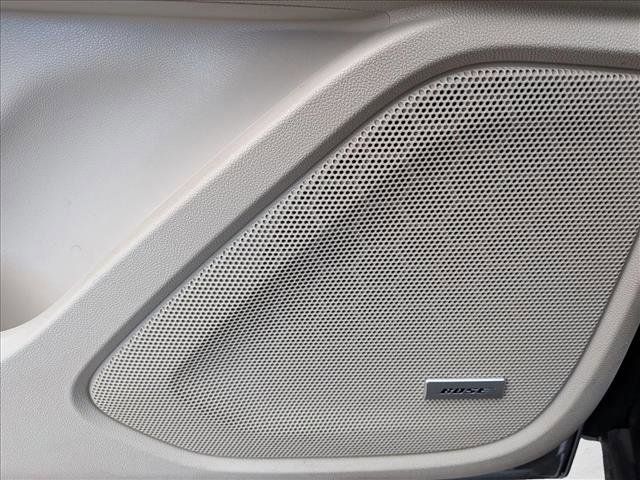 Used 2023 GMC Terrain Denali w/ Denali Premium Package image 16