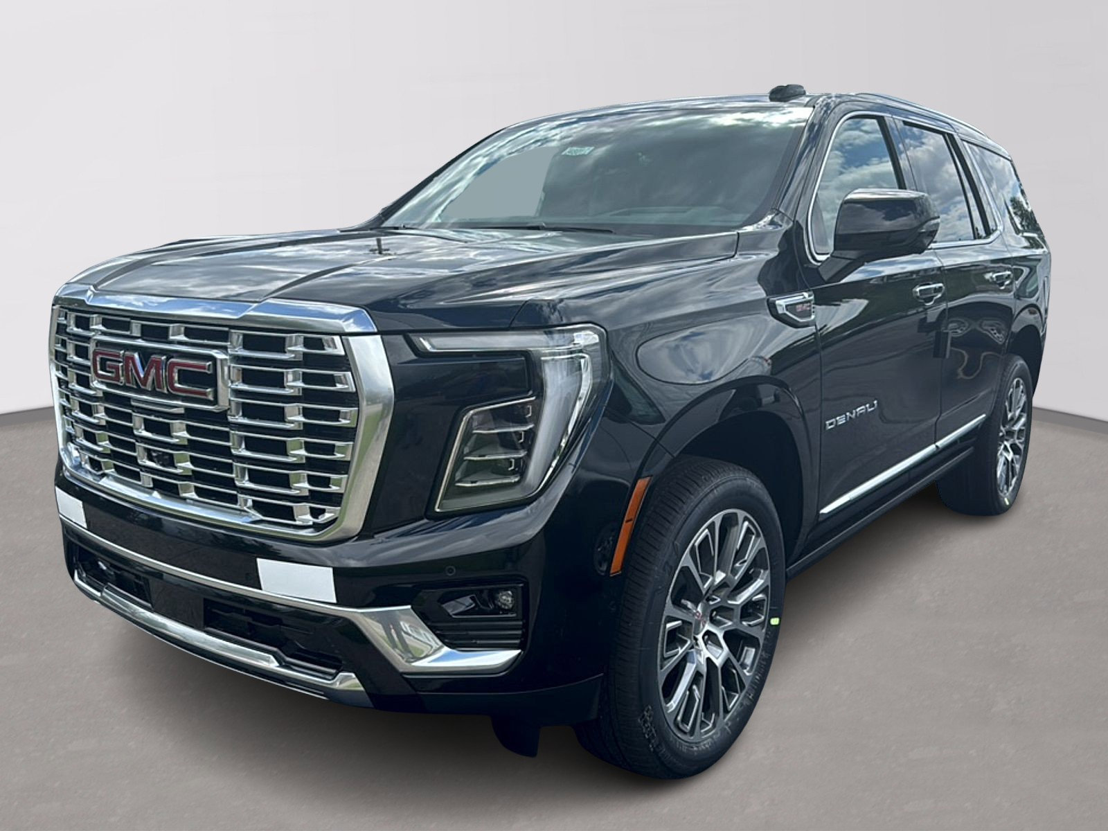 New 2026 GMC Yukon Denali w/ Denali Reserve Package AWD/4WD image 1