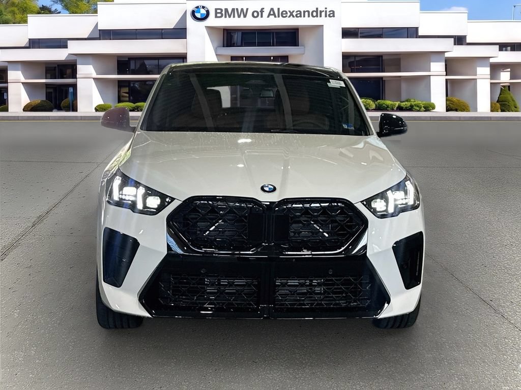 New 2026 BMW X2 xDrive28i w/ Technology Package AWD/4WD image 2