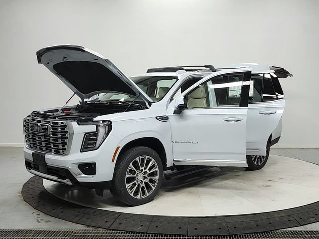 New 2026 GMC Yukon Denali w/ Sun & Power Step Package AWD/4WD image 11