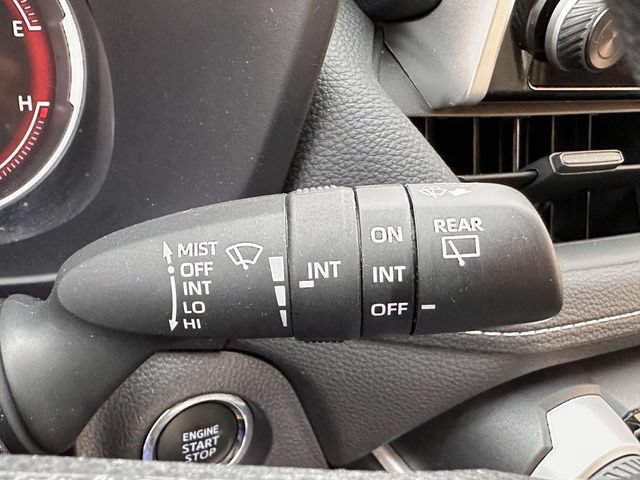 Used 2025 Toyota RAV4 XLE AWD/4WD image 34