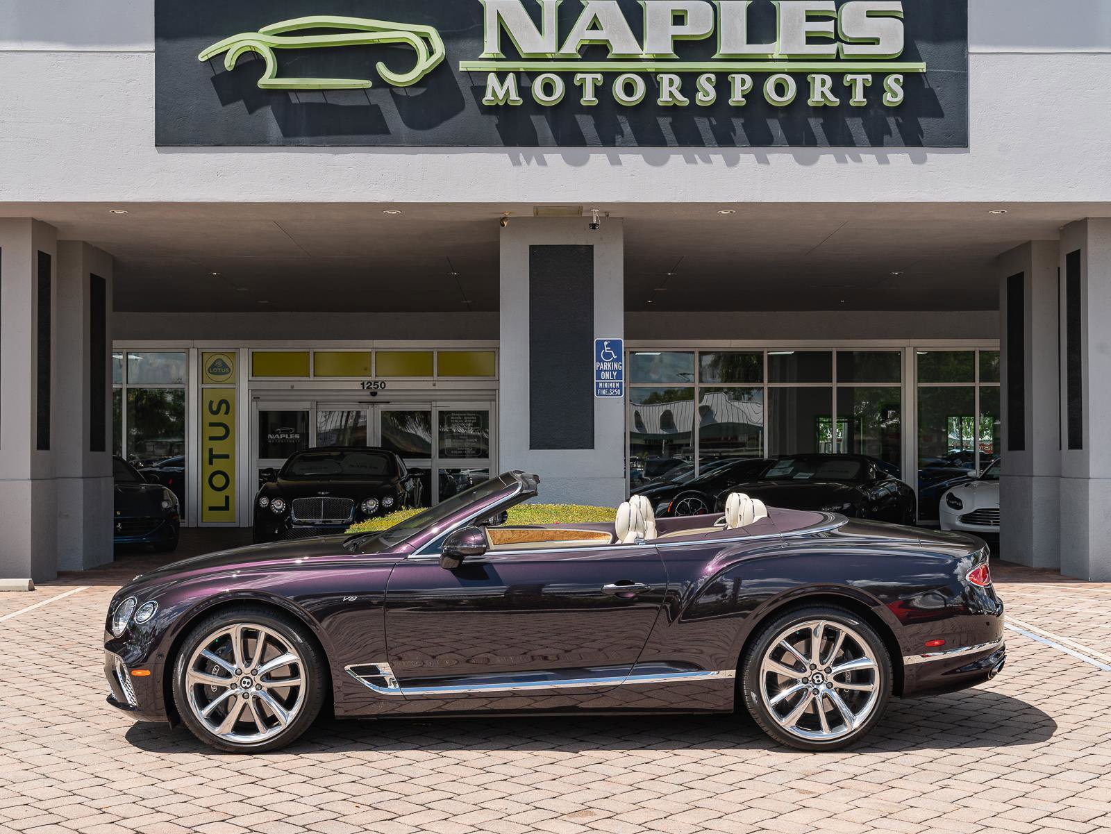 Used 2022 Bentley Continental GT Mulliner AWD/4WD image 33