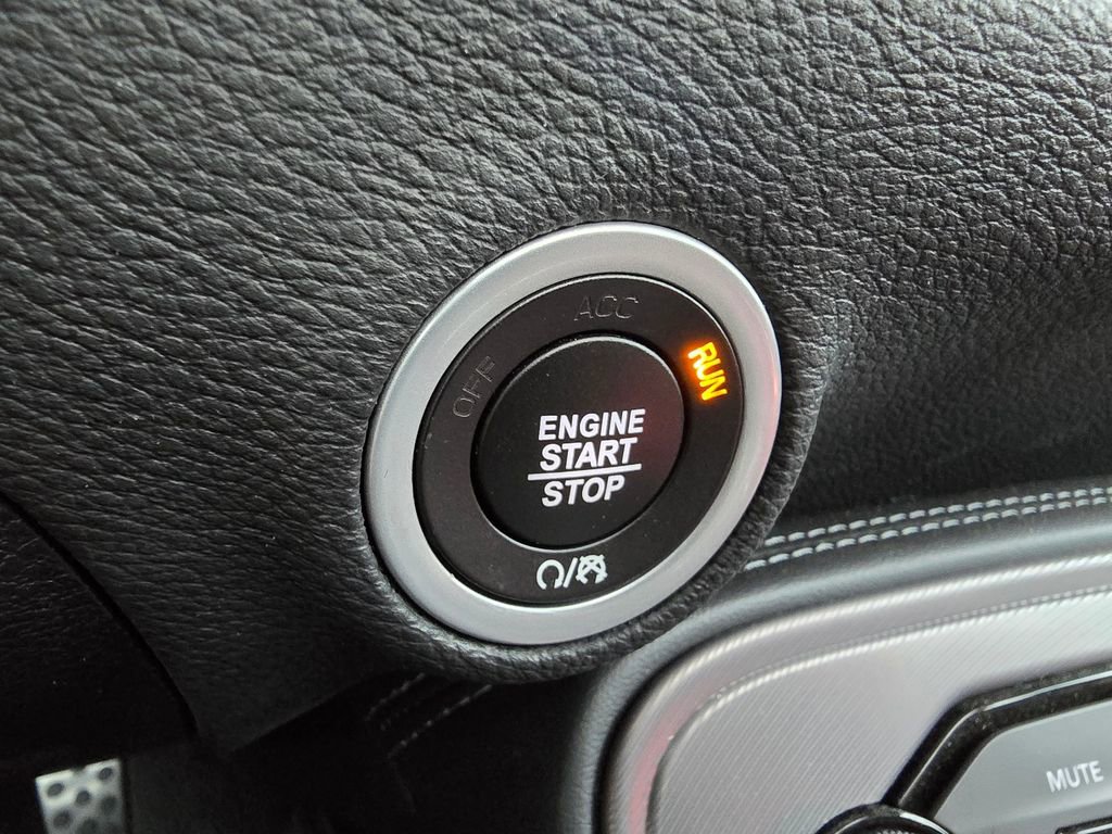 Used 2023 Dodge Challenger R/T image 39