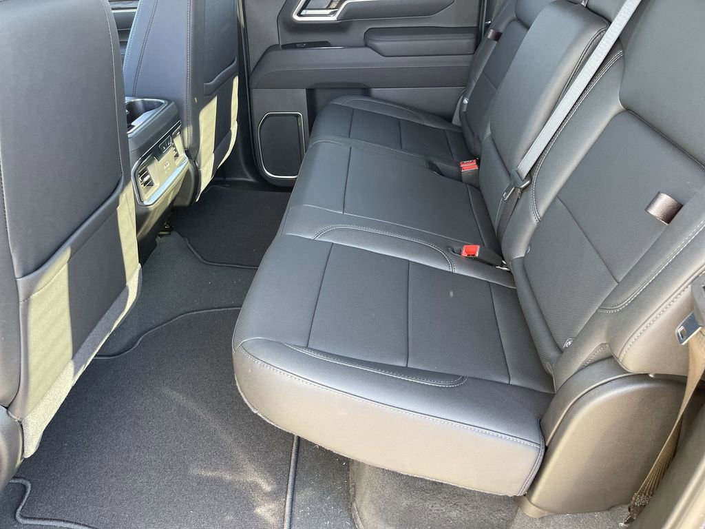 New 2025 GMC Sierra 2500 SLT w/ SLT Premium Package image 24