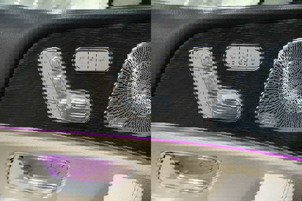 Used 2020 Mercedes-Benz GLS 450 4MATIC image 19