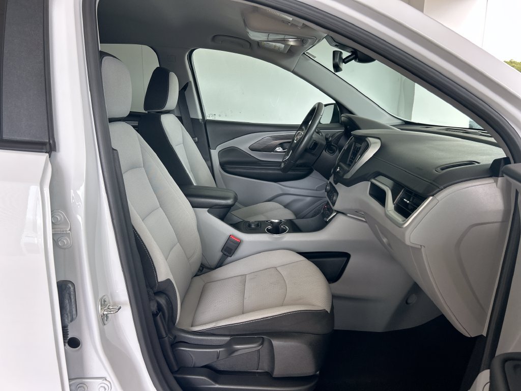 Used 2024 GMC Terrain SLE AWD/4WD image 26