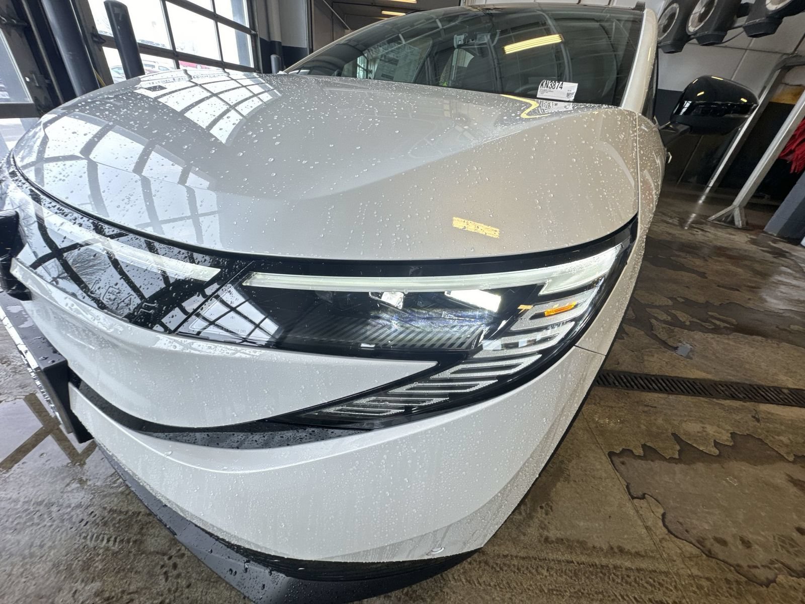 New 2026 Nissan Leaf Platinum+ w/ Cargo Package (Platinum+) FWD image 29