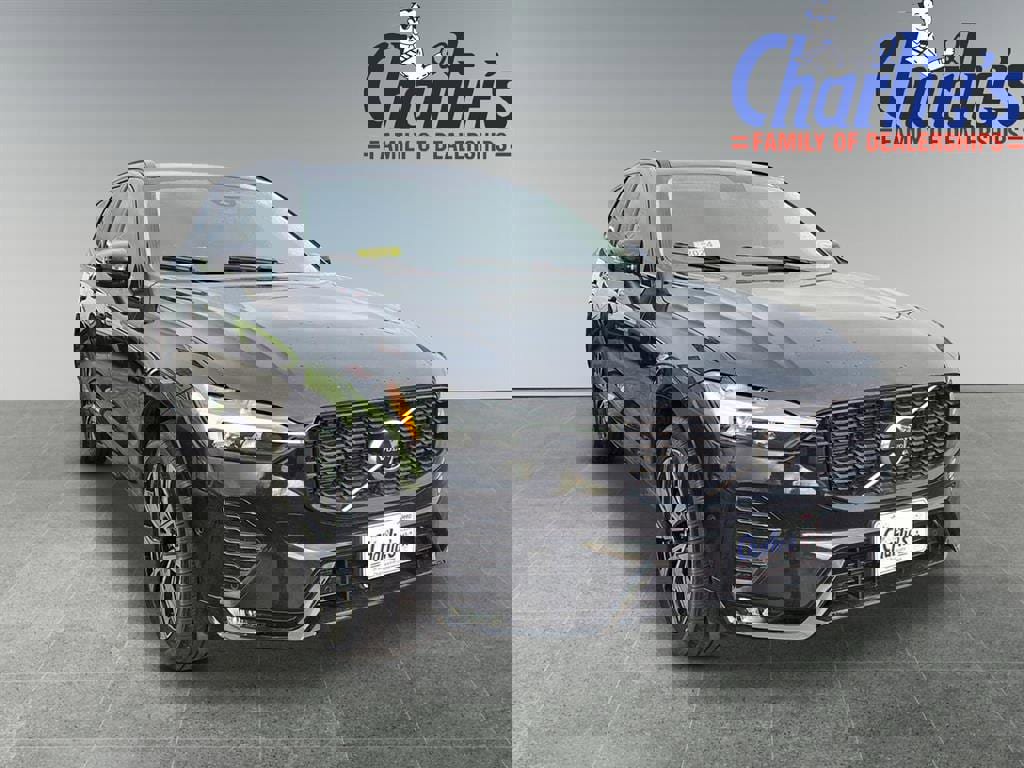 Used 2024 Volvo XC60 B5 Plus image 3