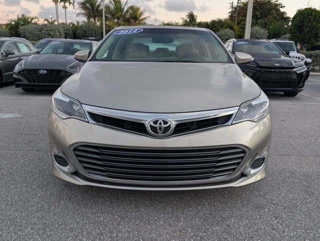 Used 2014 Toyota Avalon XLE Premium image 2