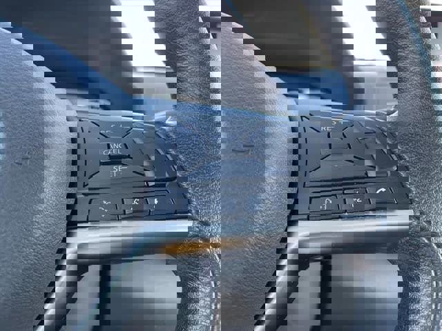 Used 2024 Nissan Altima 2.5 SV image 12