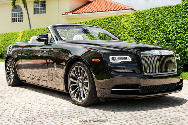 Used 2019 Rolls-Royce Dawn RWD image 12