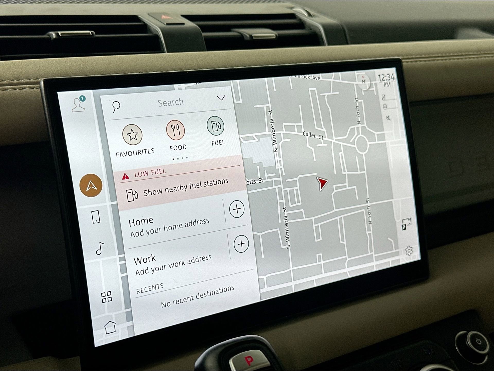 Used 2023 Land Rover Defender 130 SE image 14