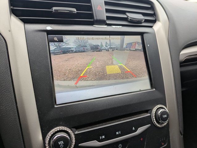 Used 2015 Ford Fusion SE w/ Equipment Group 202A FWD image 12