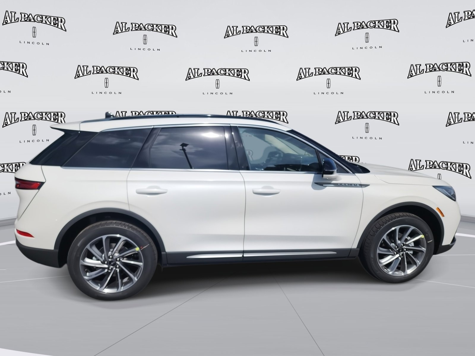 New 2026 Lincoln Corsair Premiere image 6