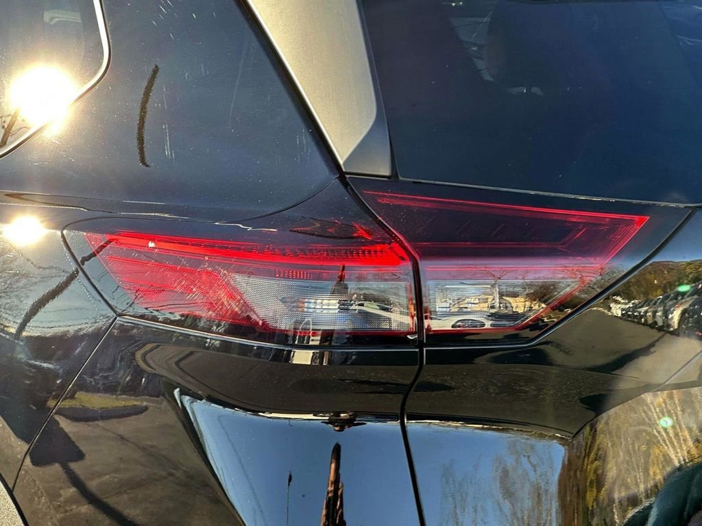 Certified 2025 Nissan Rogue SV w/ Rock Creek Premium Package image 11