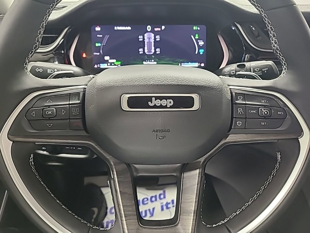 New 2023 Jeep Grand Cherokee 4WD 4xe image 13