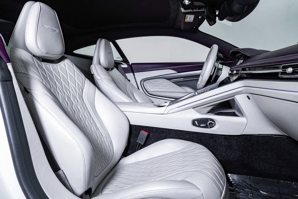 Used 2024 Aston Martin DB12 Coupe image 12