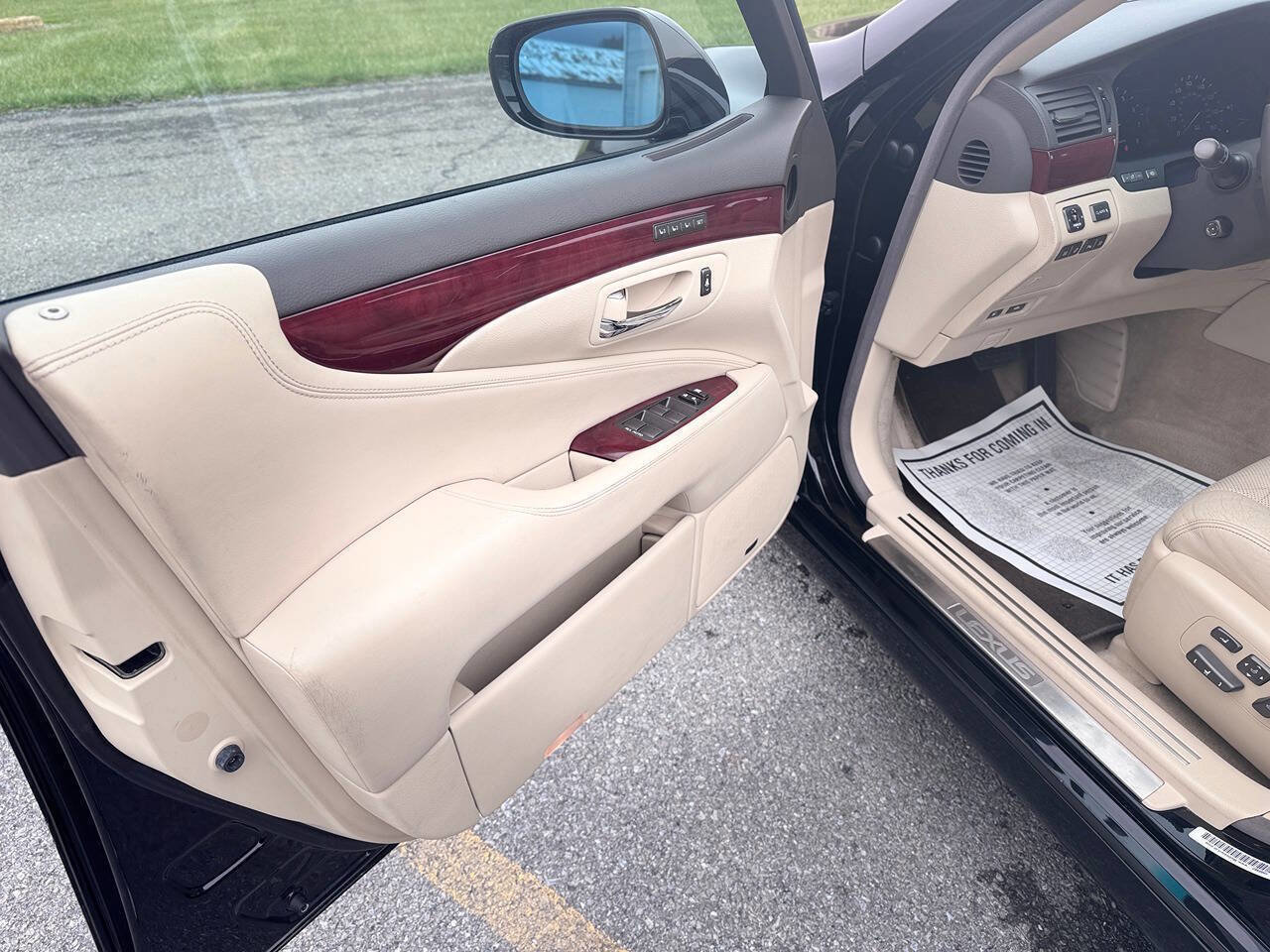 Used 2012 Lexus LS 460 AWD w/ Comfort Plus Pkg image 8