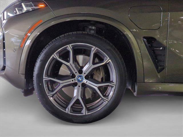 Used 2024 BMW X5 xDrive50e w/ M Sport Package AWD/4WD image 24