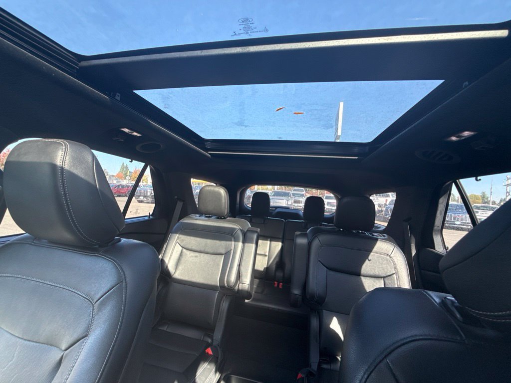 Used 2020 Ford Explorer Limited AWD/4WD image 8