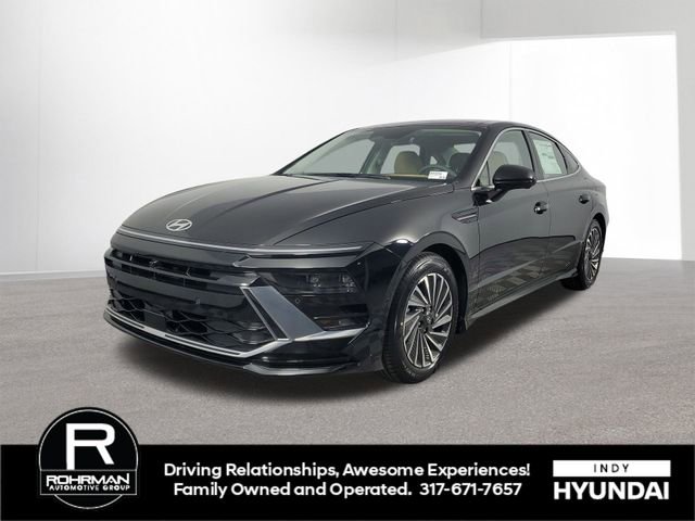 Used 2025 Hyundai Sonata Limited image 2