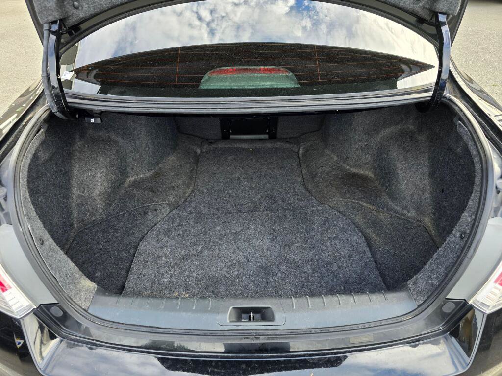 Used 2011 Honda Accord EX-L image 16