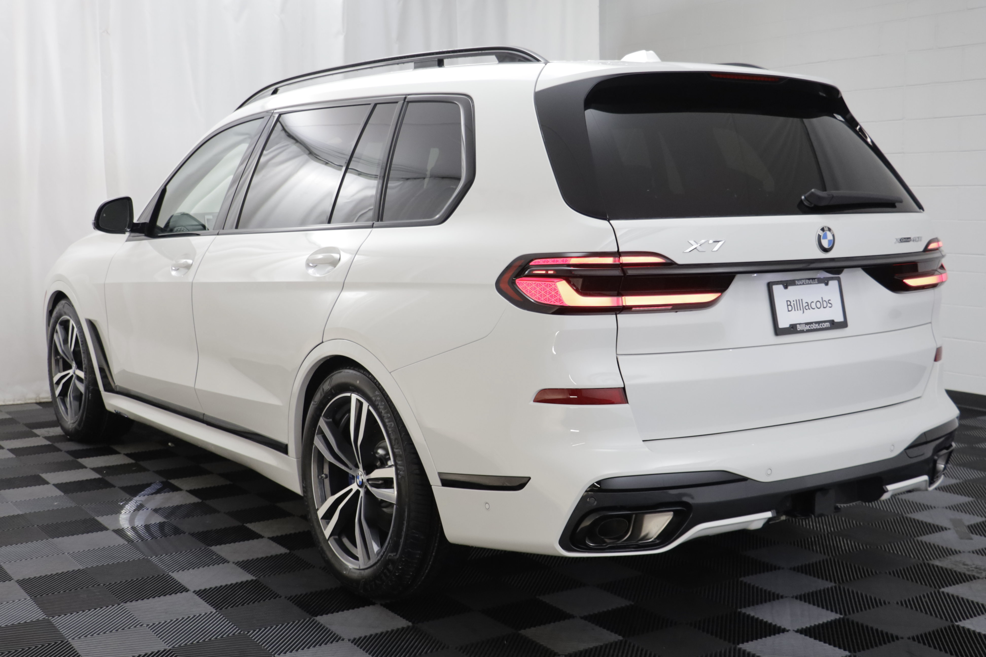 New 2027 BMW X7 xDrive40i w/ M Sport Package AWD/4WD image 16