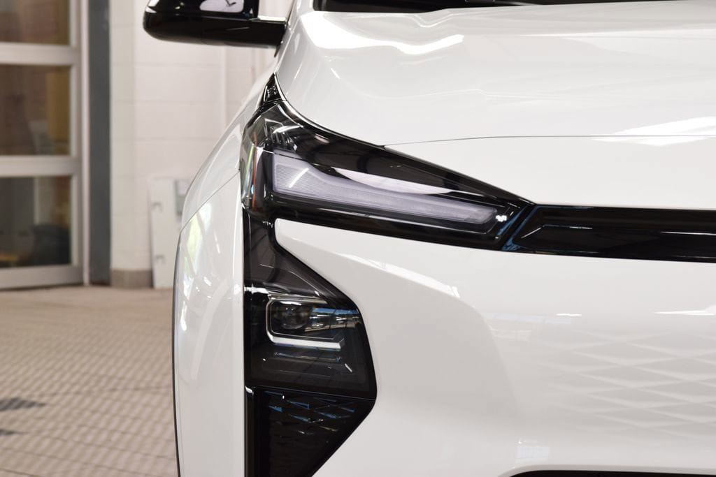 New 2027 Chevrolet Bolt LT FWD image 12