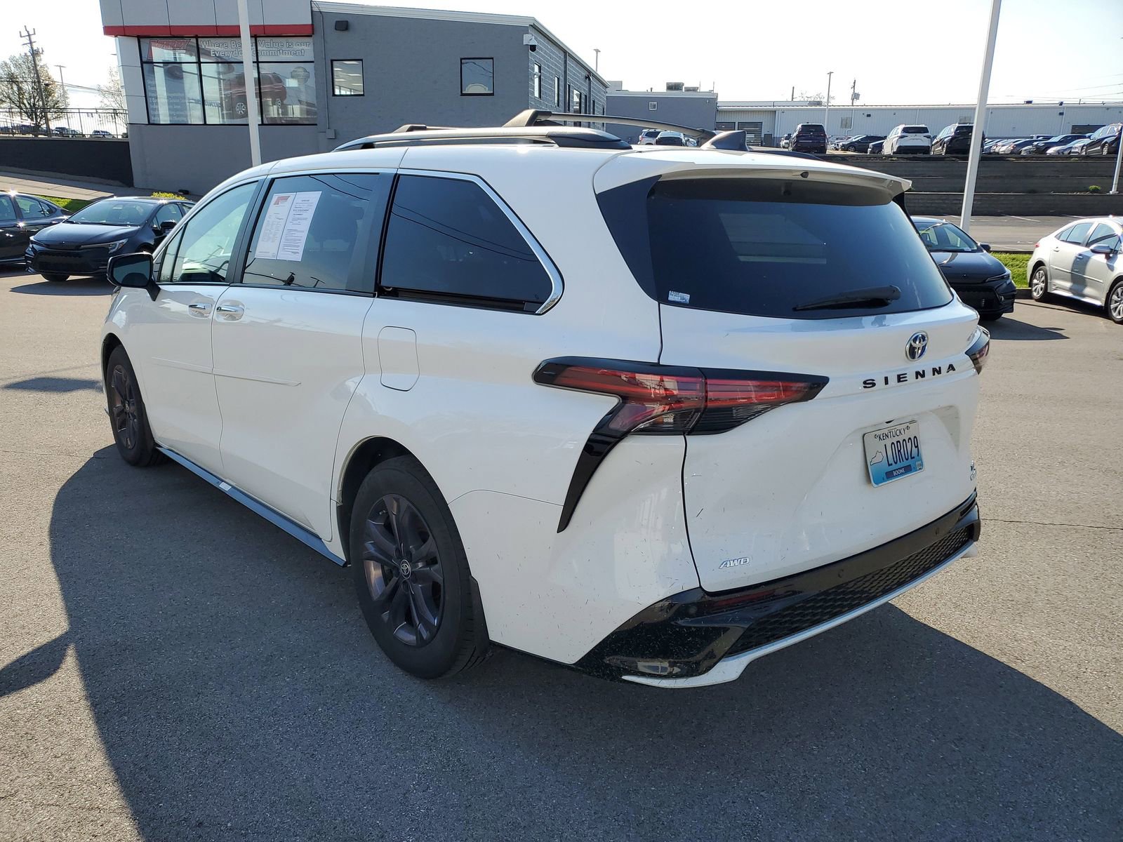 Certified 2024 Toyota Sienna XSE w/ XSE Plus Package image 3
