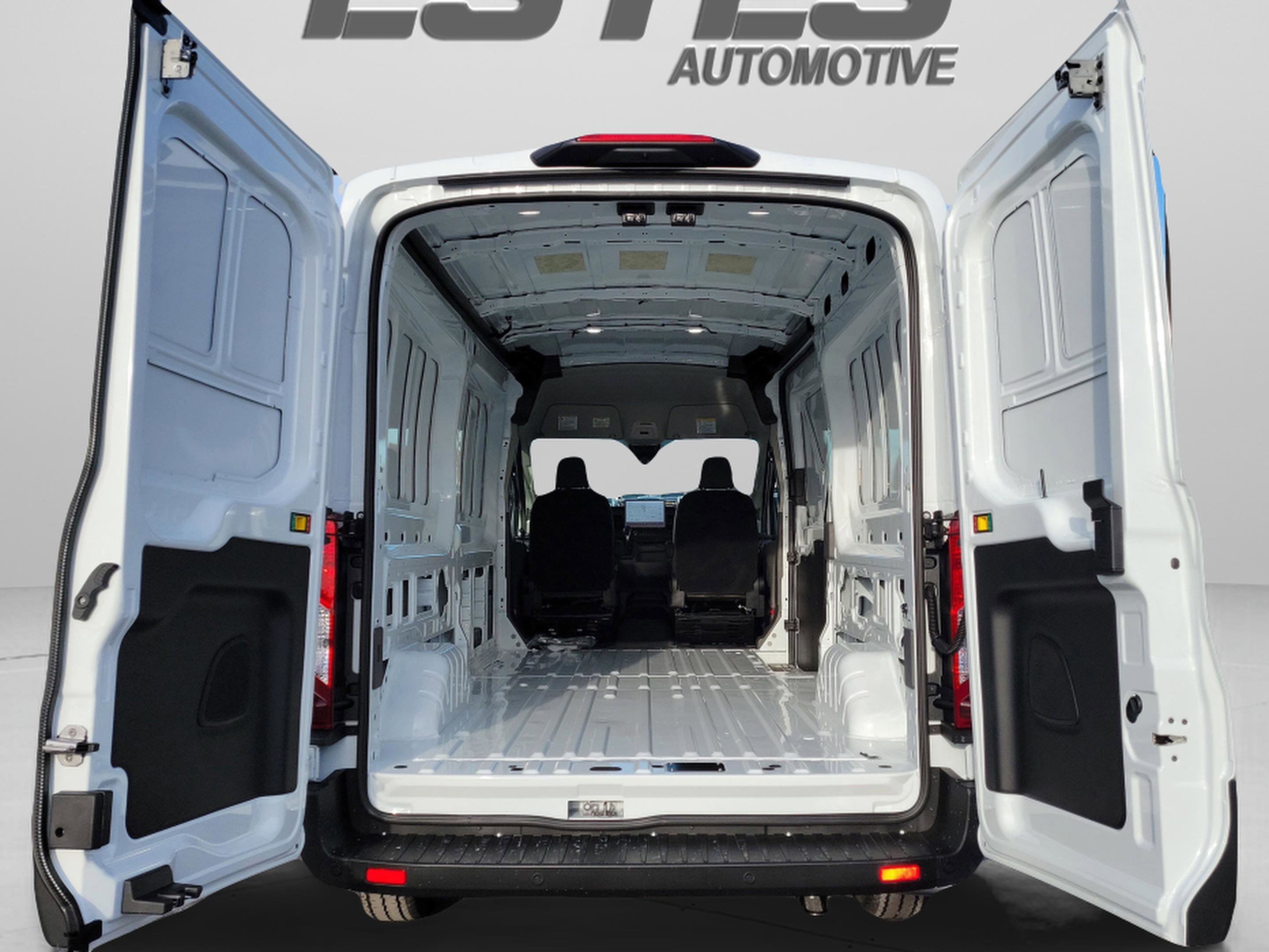 New 2026 Ford Transit 250 148 Medium Roof Extended AWD image 32