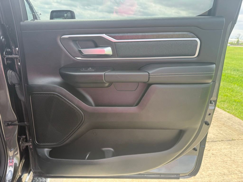 Used 2022 RAM 1500 Big Horn AWD/4WD image 14
